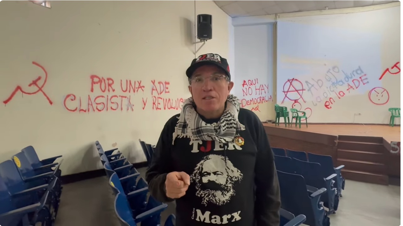 INTERVENCIÓN ARTÍSTICA Y CULTURAL POR EL RESPETO A LOS DERECHOS SINDICALES EN LA ADE